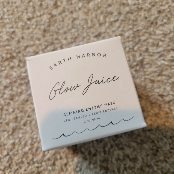 💥2 for $25💥 Earth Harbor Glow Juice Enzyme Mask - Brand New - Picture 2 of 3